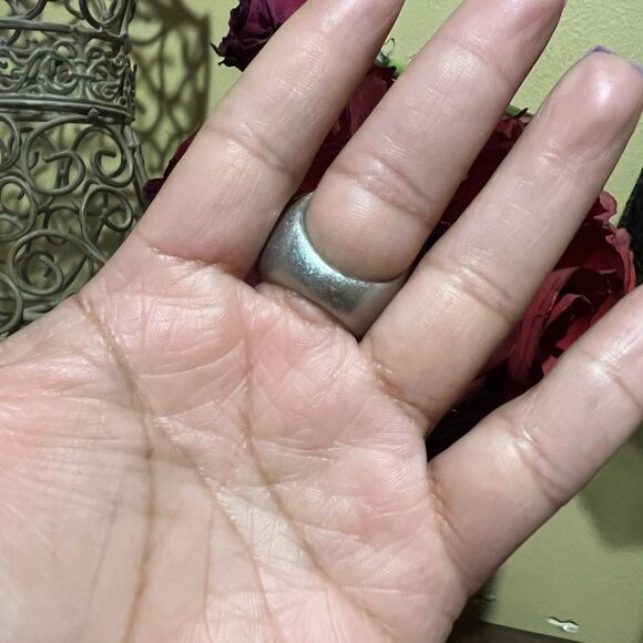 Lia Sophia green enamel and crystal ring size 8 - Picture 4 of 5